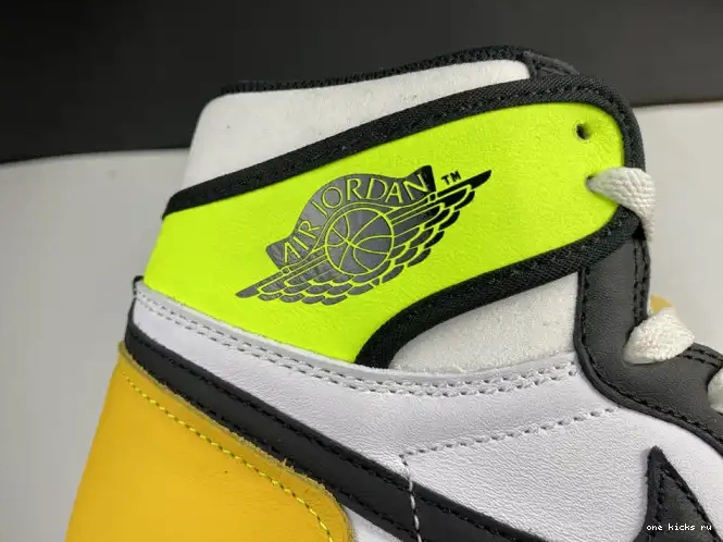 Chep Onekick HIGH GOLD' 555088-118 1 AIR JORDAN 'VOLT OG RETRO 0407